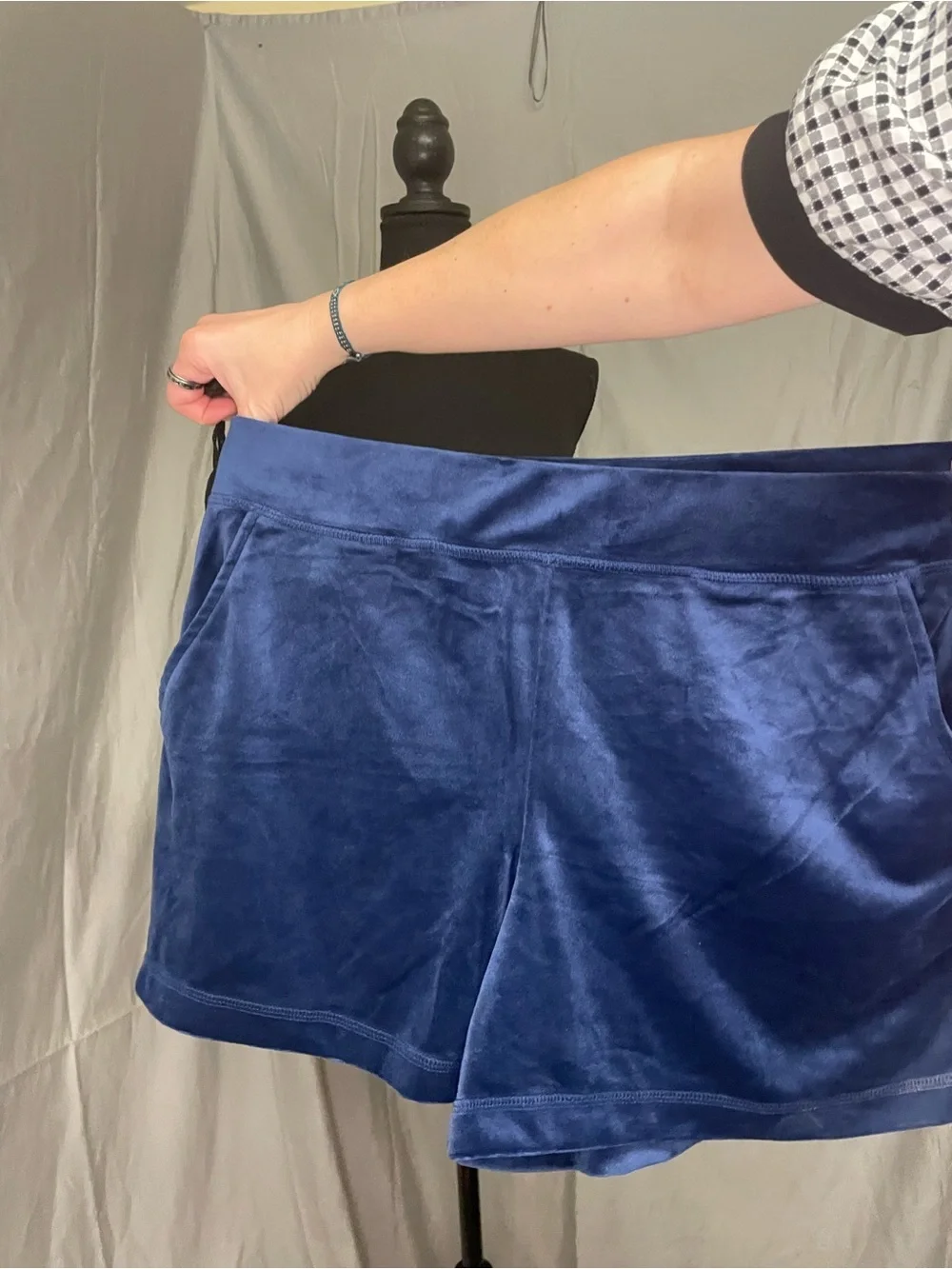 NWT Juicy Couture Navy Velour Hoodie and Shorts Set w/Misplaced Gem Stone